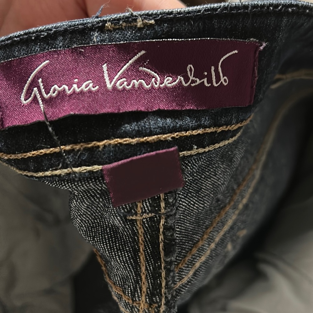 Gloria Vanderbilt Jeans - Picture 3 of 4